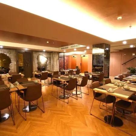 Deluxe Twin/bb, Wifi, A La 500m De Playa Las Canteras
